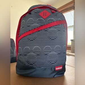 NWOT 🎒SET OF TWO 🎒American Tourister Mickey Mouse Wave Design